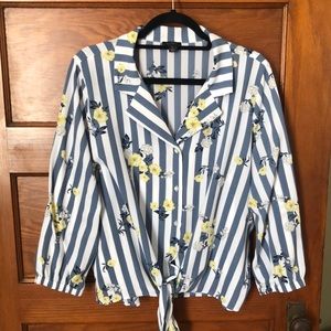 XL Striped/Floral Tie Waist Button-Up Blouse